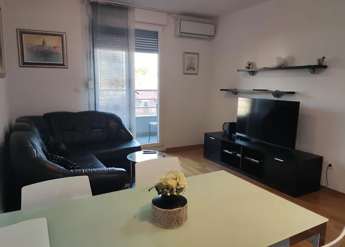 约瑟普·斯普利特公寓 * 斯普利特